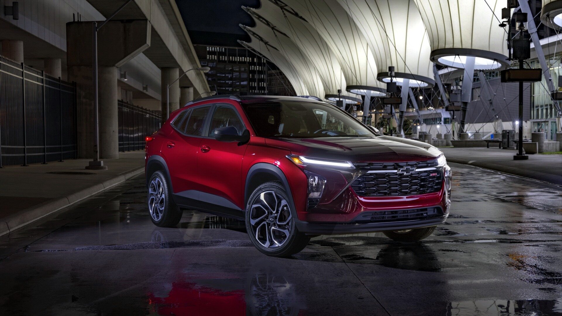 Представлен новый кроссовер Chevrolet Trax: плюс 28 сантиметров и минус вариатор