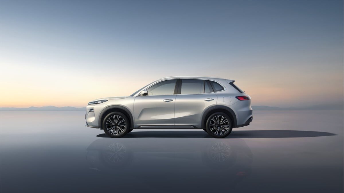 Белорусская марка Belgee показала флагманский кроссовер: это гибрид от Geely
