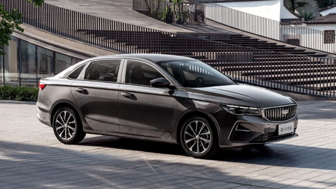 Китайский Geely Emgrand не подорожал после обновления
