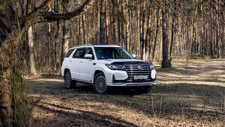 Первый тест Changan СS95: огромный, но недорогой семейный кроссовер