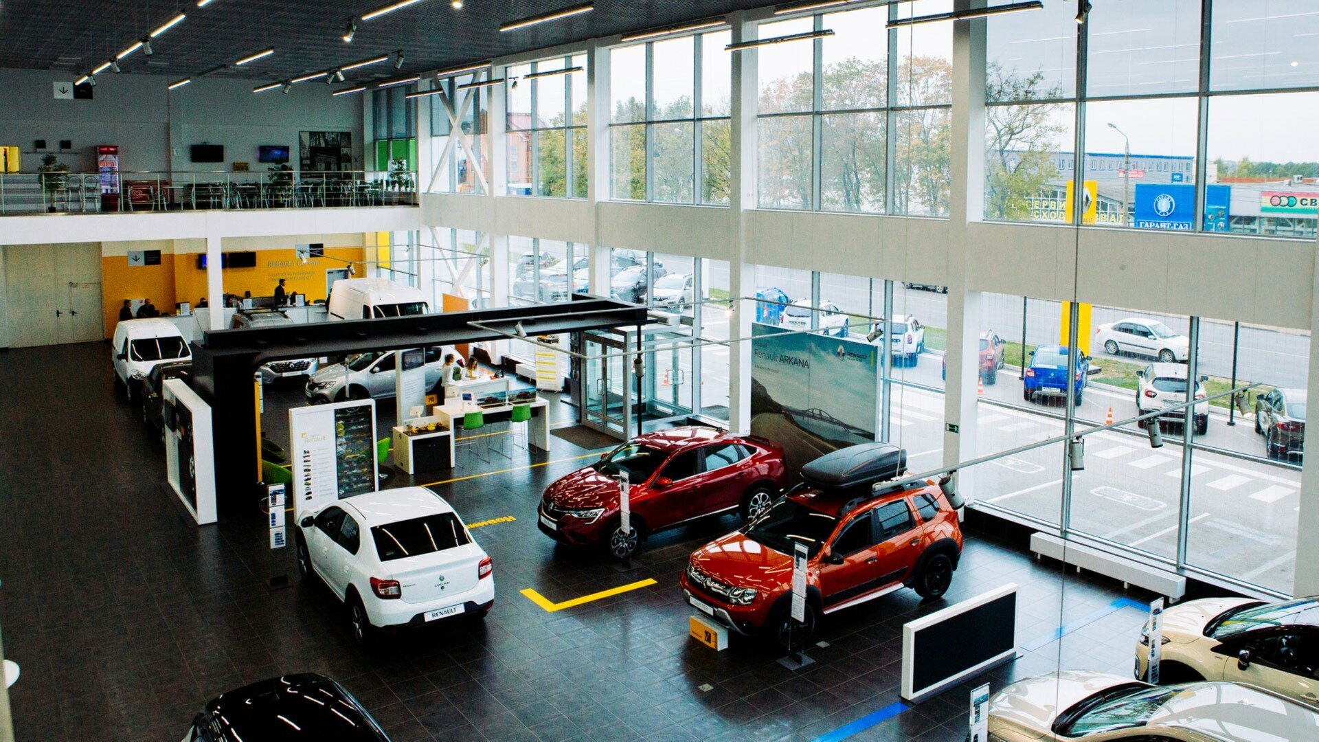 Дилеры Renault будут судиться с производителем и требовать компенсации
