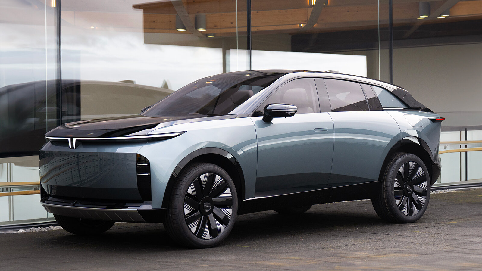 Индийская Tata представила возрождённую Sierra и электрокар на платформе JLR