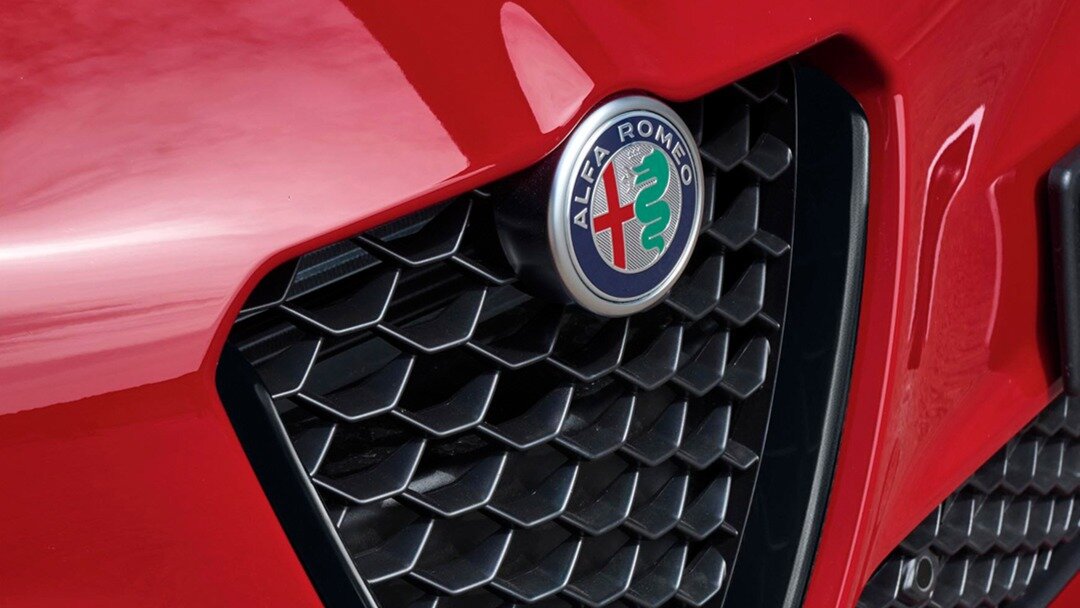 Суперкар Alfa Romeo почти раскупили, хотя его ещё даже не одобрили