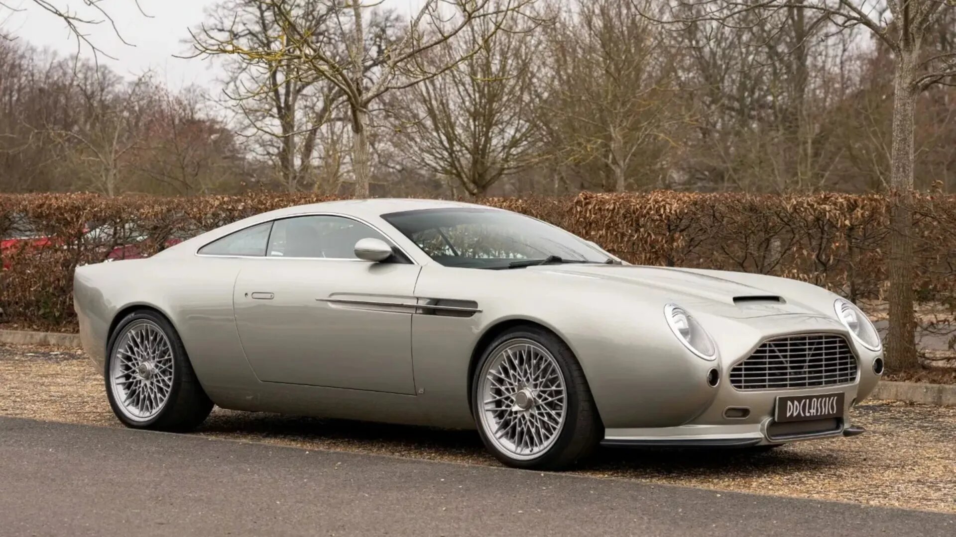 На продажу выставлен, возможно, единственный в мире Aston Martin DB9 с кузовом в ретростиле