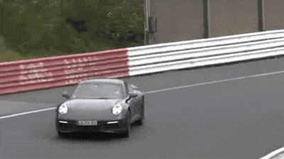 Посмотрите, как Porsche тестирует внедорожный 911
