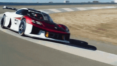 Видео: ведущий Top Gear тестирует уникальный Porsche, в котором 1088 сил