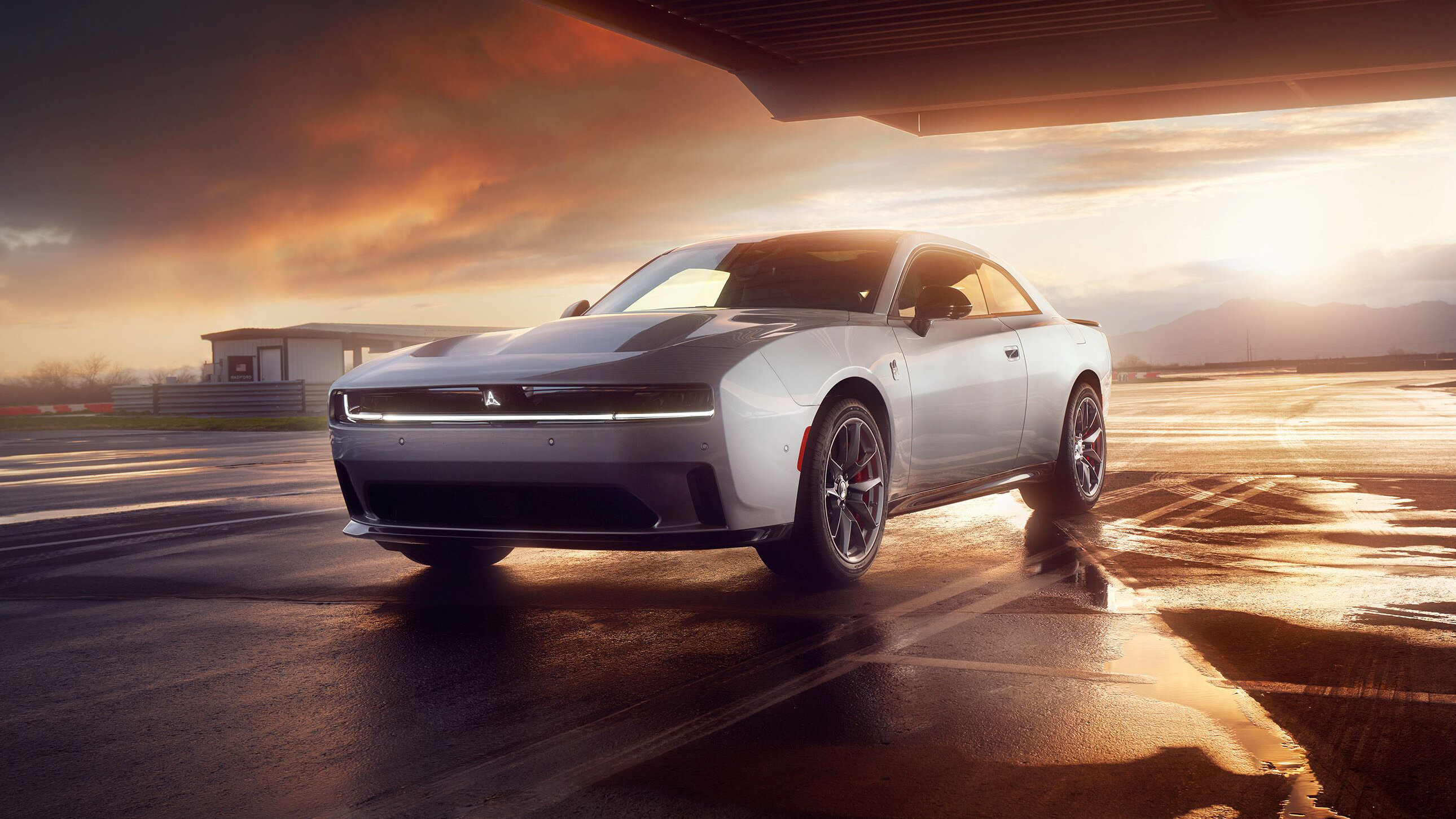 Поставки электрического Dodge Charger отложили на три месяца