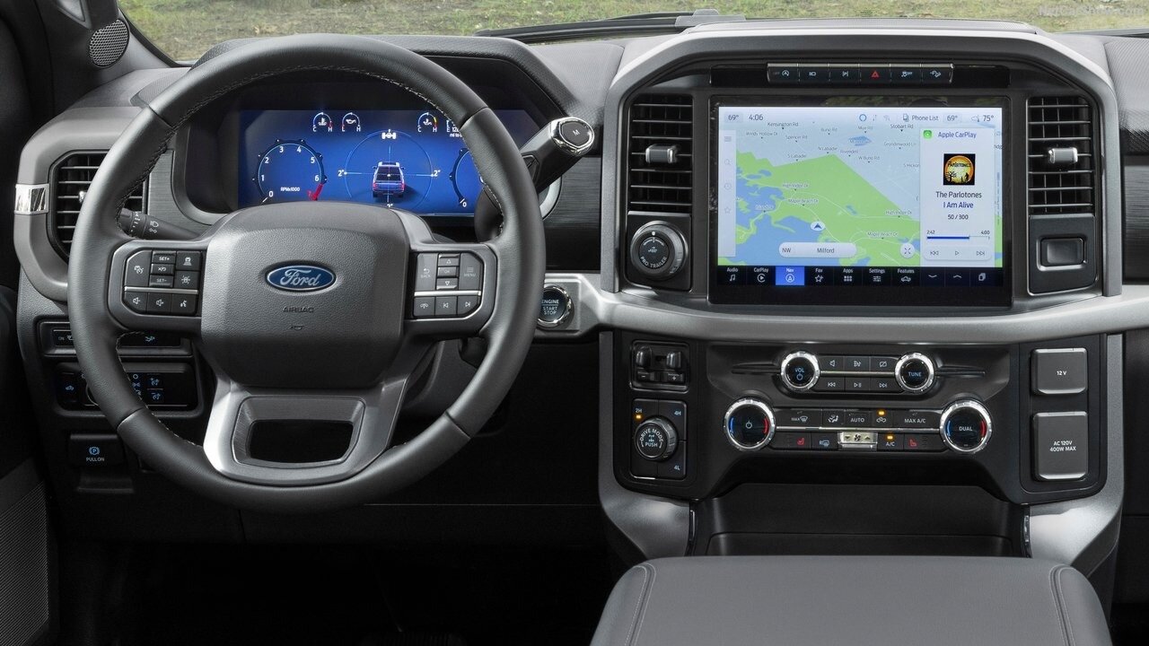 Автомобили Ford будут подслушивать пассажиров, чтобы показывать им «нужную» рекламу