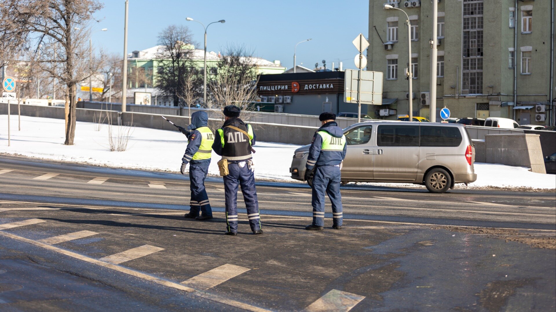 Увеличение штрафов за нарушения ПДД в полтора раза одобрили в Госдуме