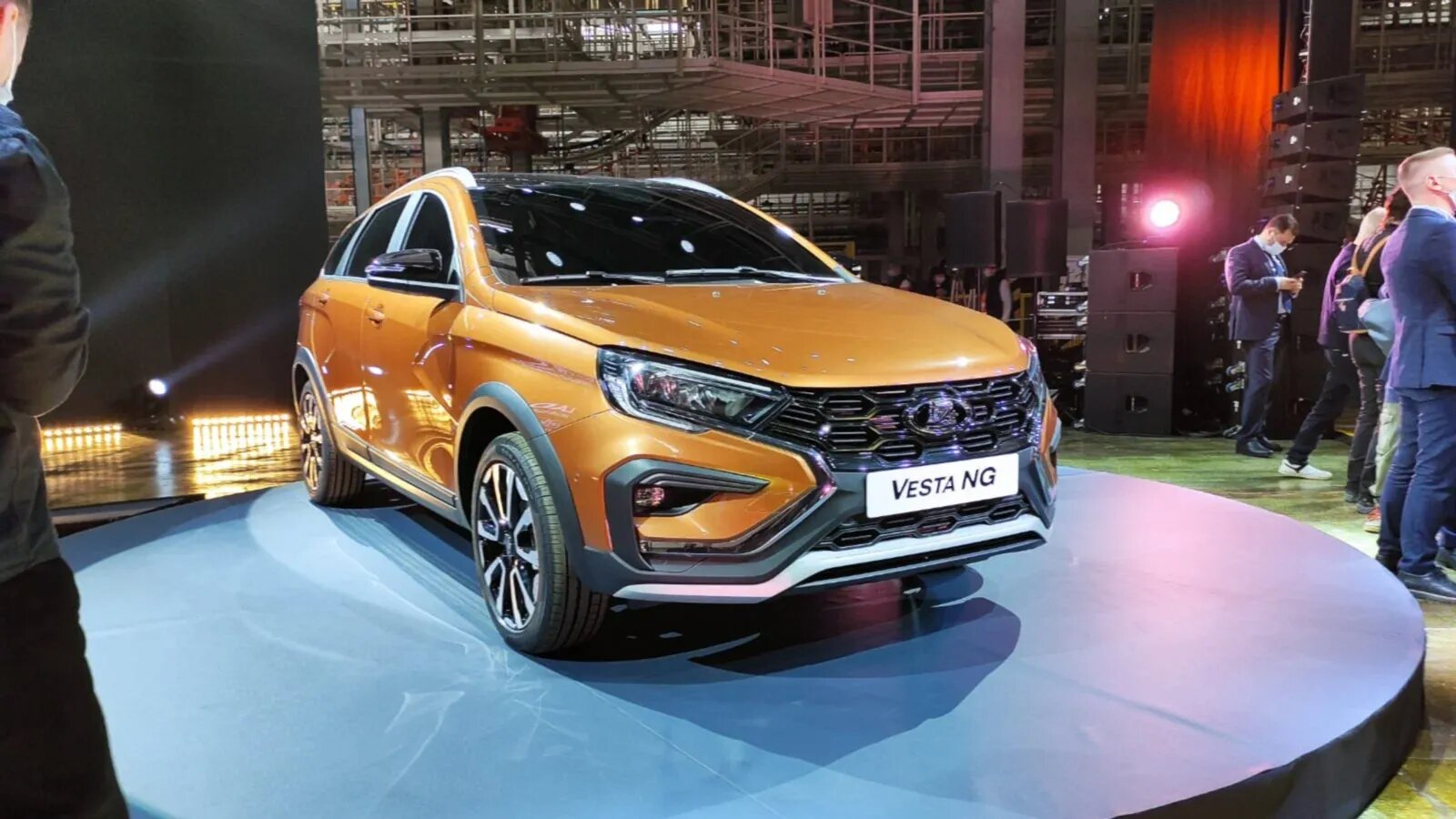Новую Lada Vesta всё же будут собирать в Ижевске, но недолго