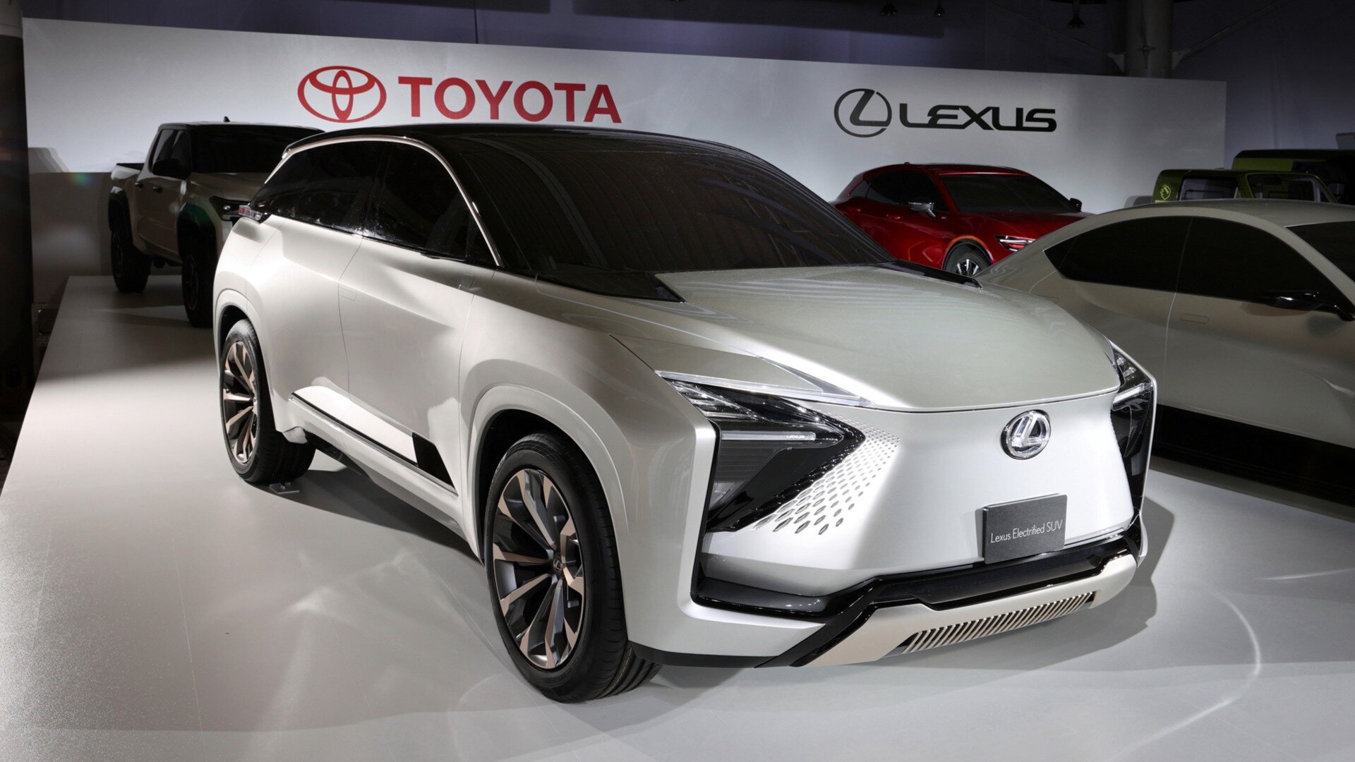 Lexus готовит новый электрокар к 2026 году