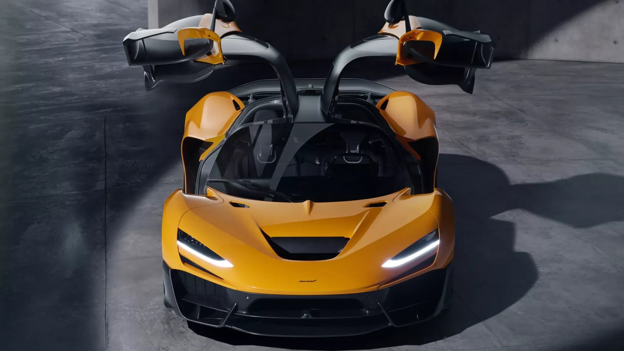 McLaren выпустит суперкар с «механикой» впервые со времён культового F1