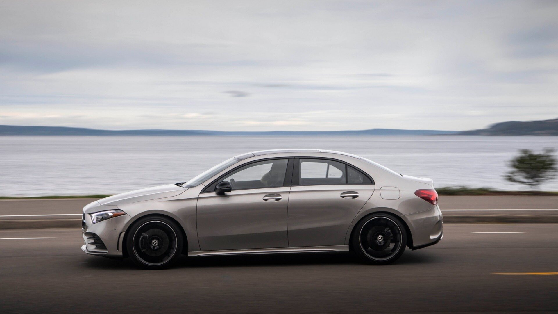 Mercedes-Benz может отказаться от доступных моделей