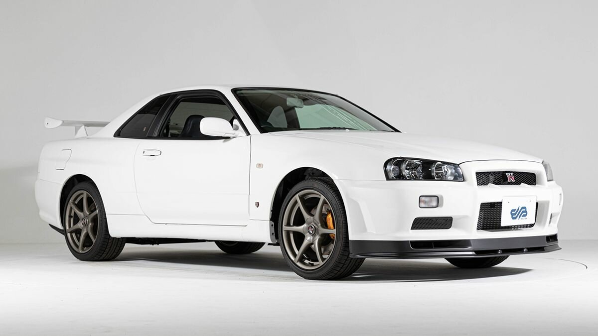 Культовый Nissan Skyline GT-R R34 с пробегом 10 километров ушёл с молотка за 37 миллионов рублей