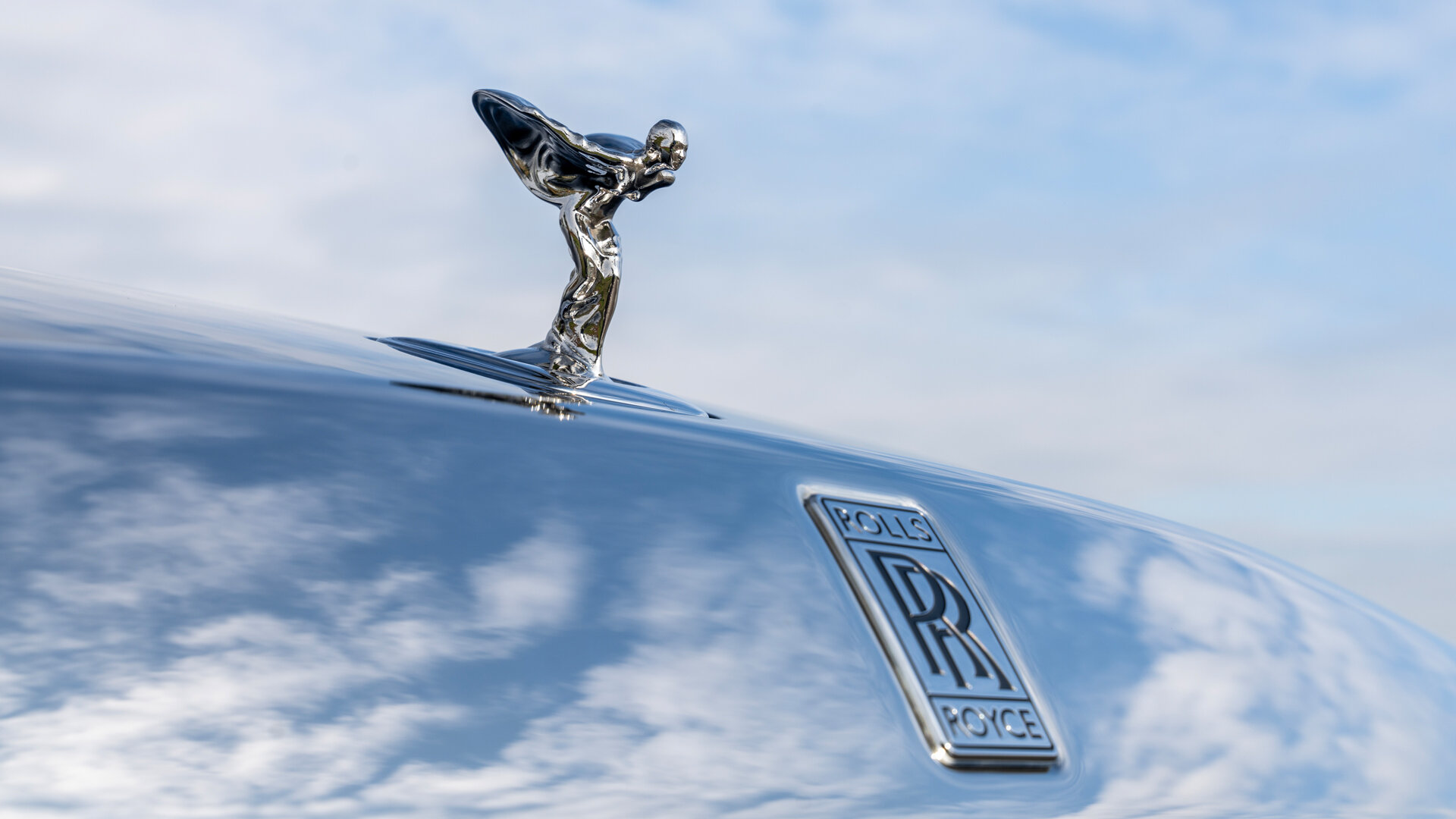 Rolls-Royce готовит седан и кроссовер на батарейках
