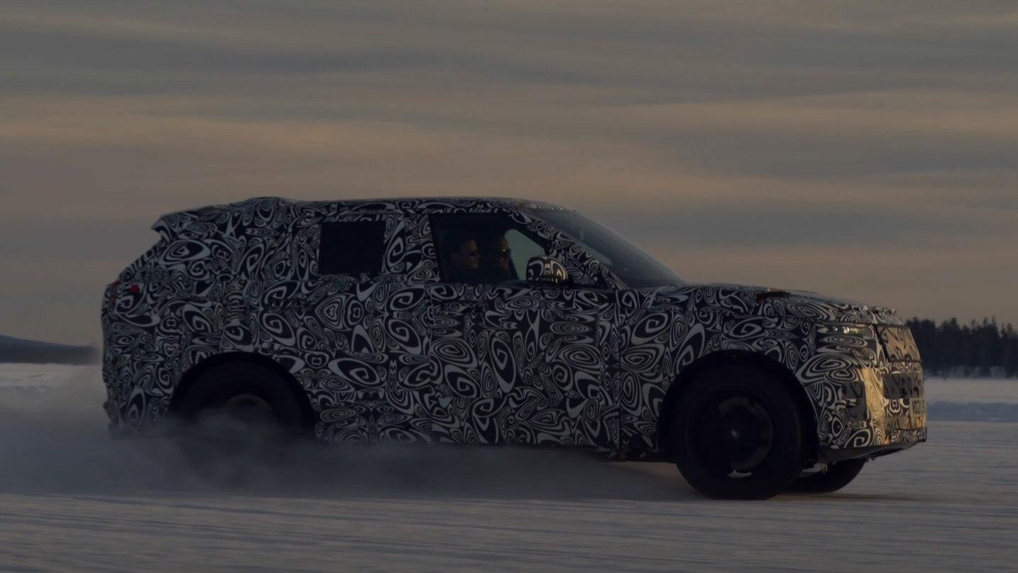 Быстрейший в истории Range Rover Sport представят 31 мая