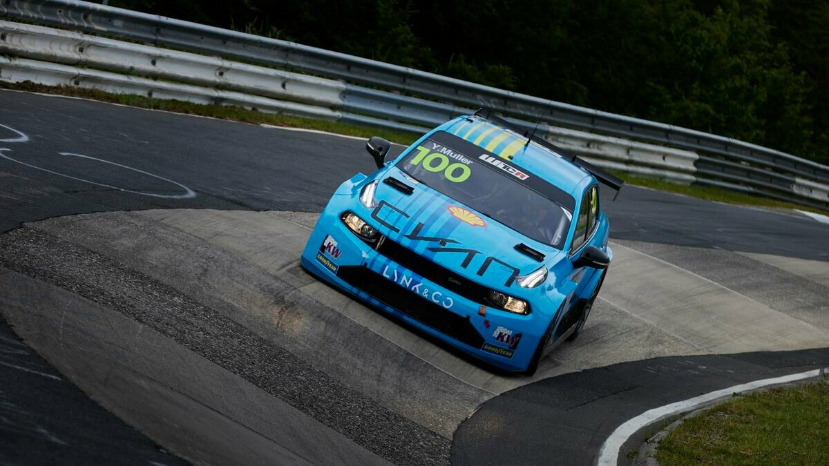 Команда Lynk&Co Cyan Racing вышла из чемпионата WTCR, не дожидаясь конца сезона