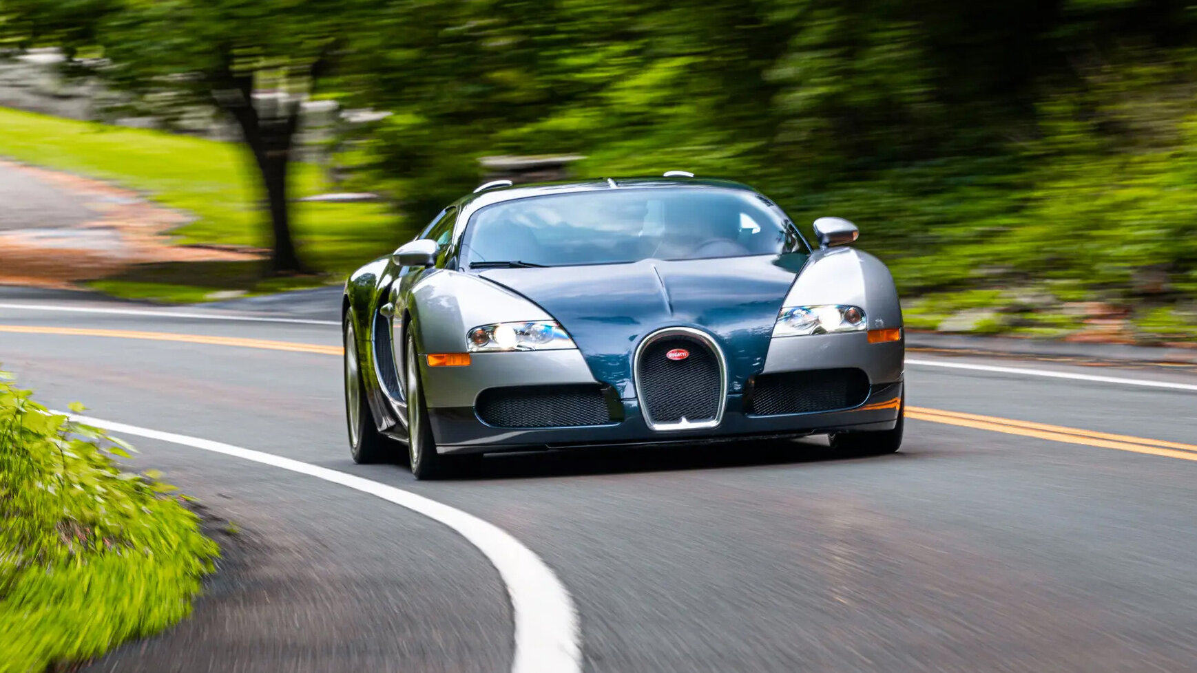 Bugatti в России: чем запомнился культовый бренд в нашей стране