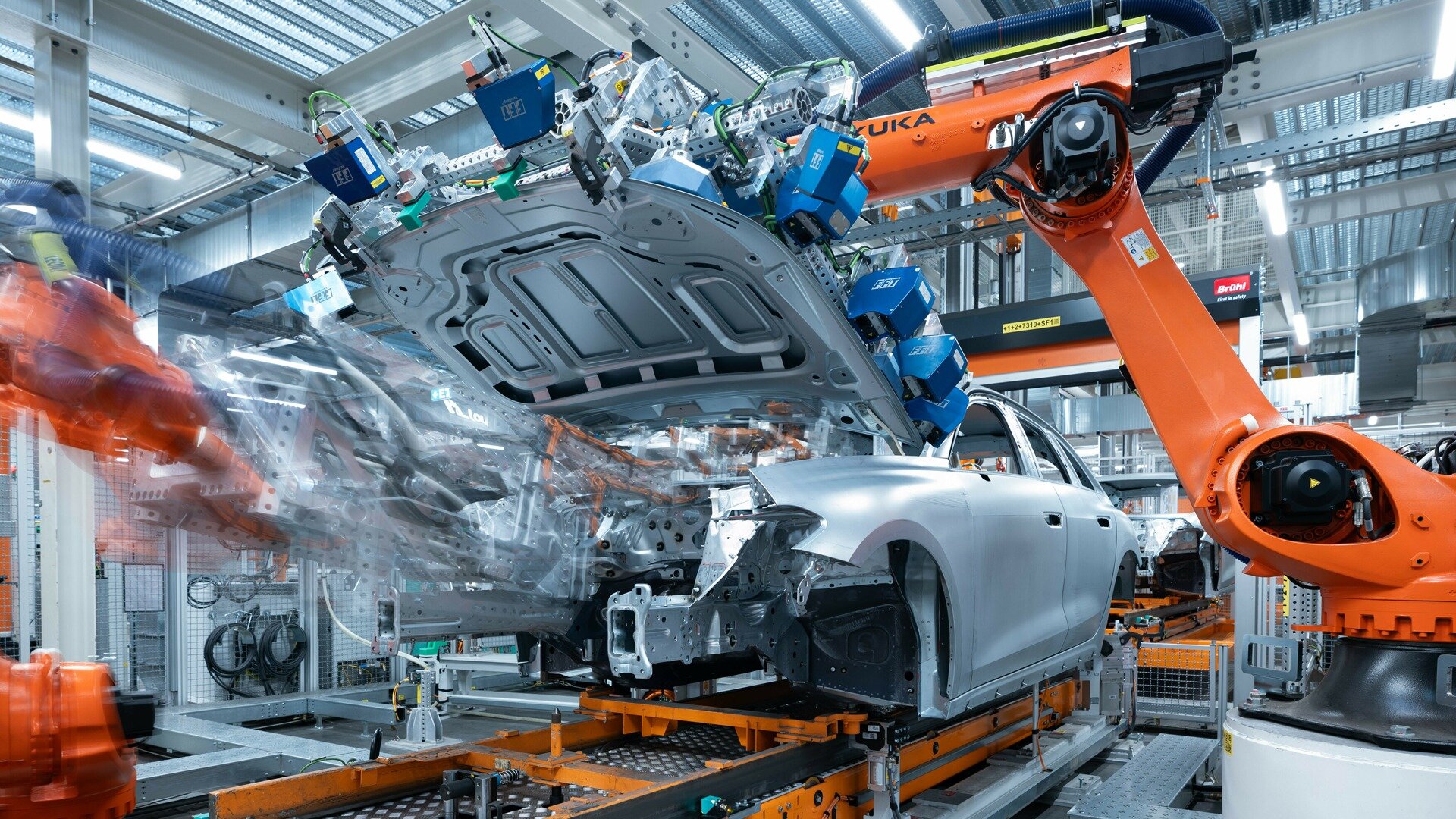 Сотрудники Audi устроили акцию протеста против закрытия завода