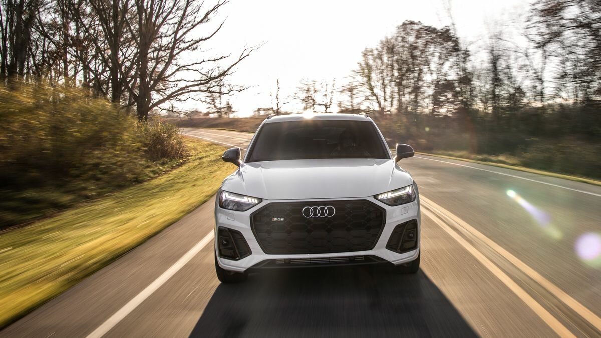 Audi отзывает кроссоверы Q5 — они могут потерять мощность, если пролить жидкость на задние кресла