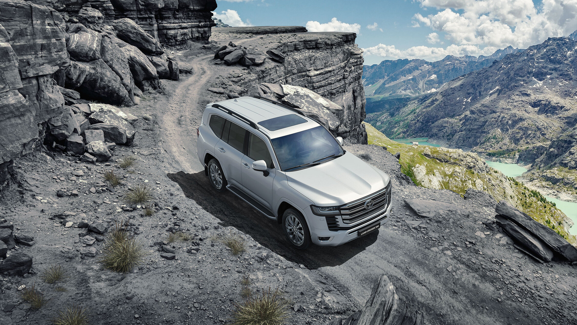 Всё про новый Land Cruiser 300, штраф в 500 тысяч и кое-что ещё