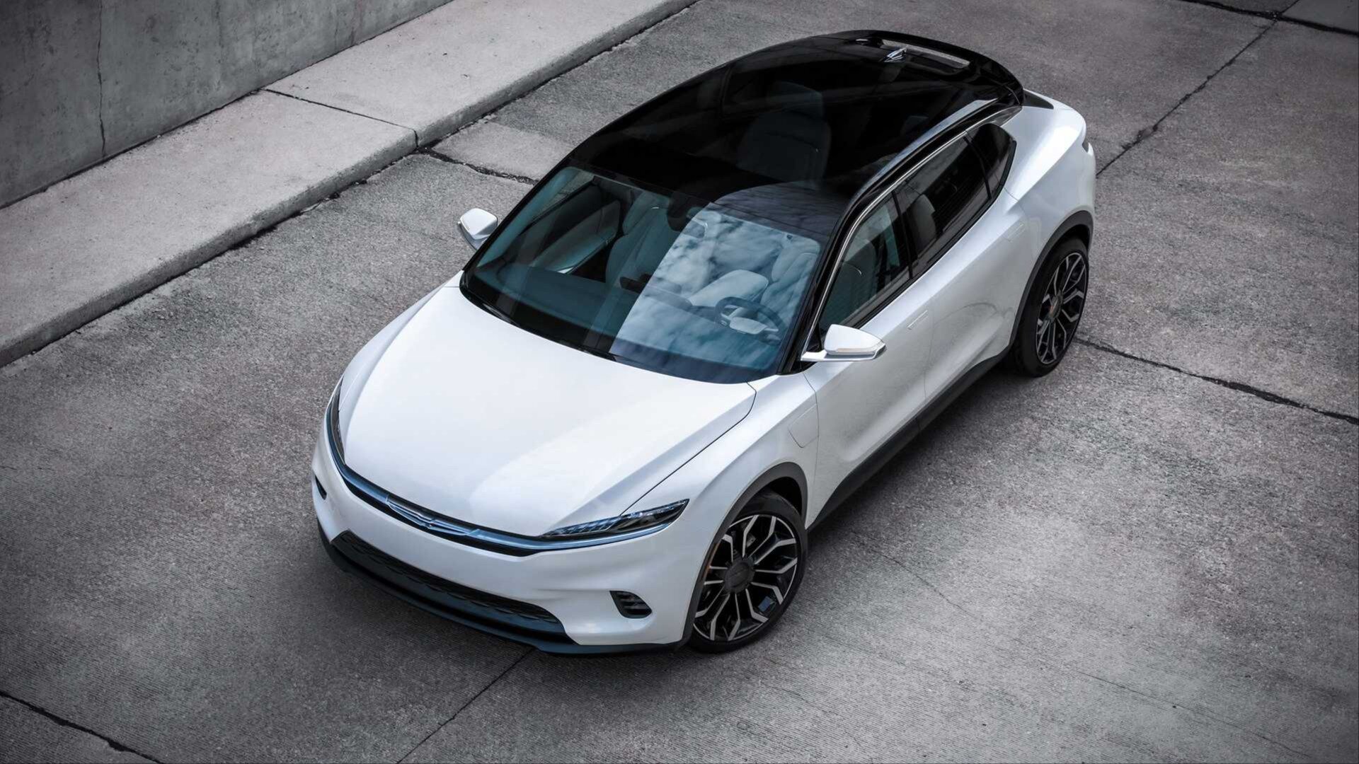 Серийного Chrysler Airflow не будет — вместо него выпустят другой электрокар