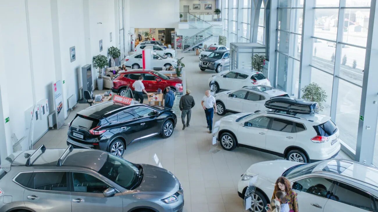 Российскому авторынку предсказали падение в новом году
