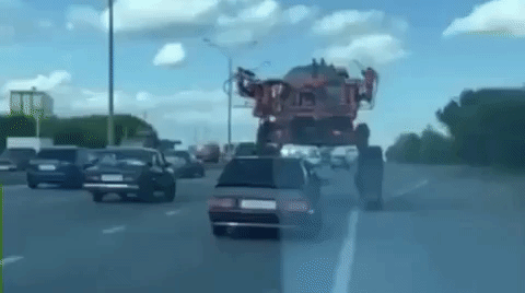 Посмотрите, как водитель на Ладе повторил трюк из «Форсажа»