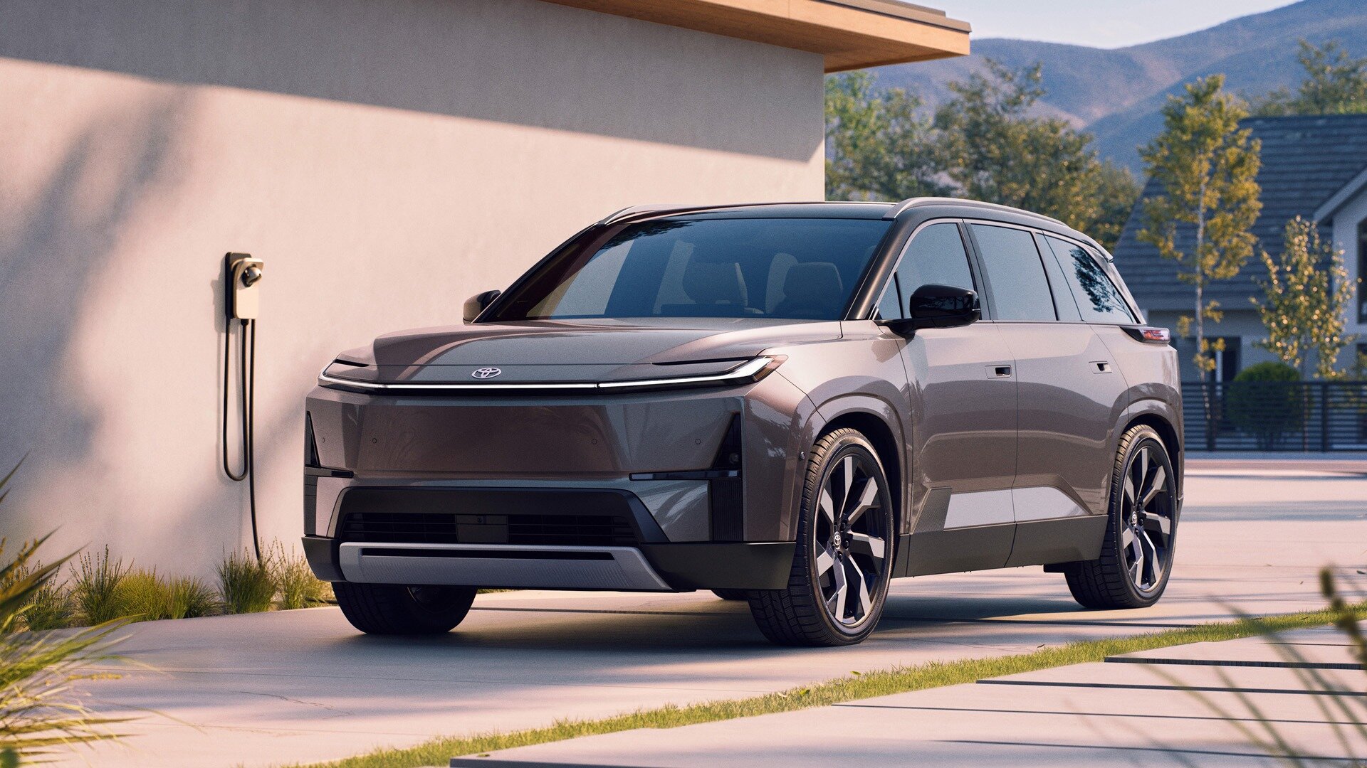 Toyota опровергла очередной перенос сроков дебюта нового Highlander