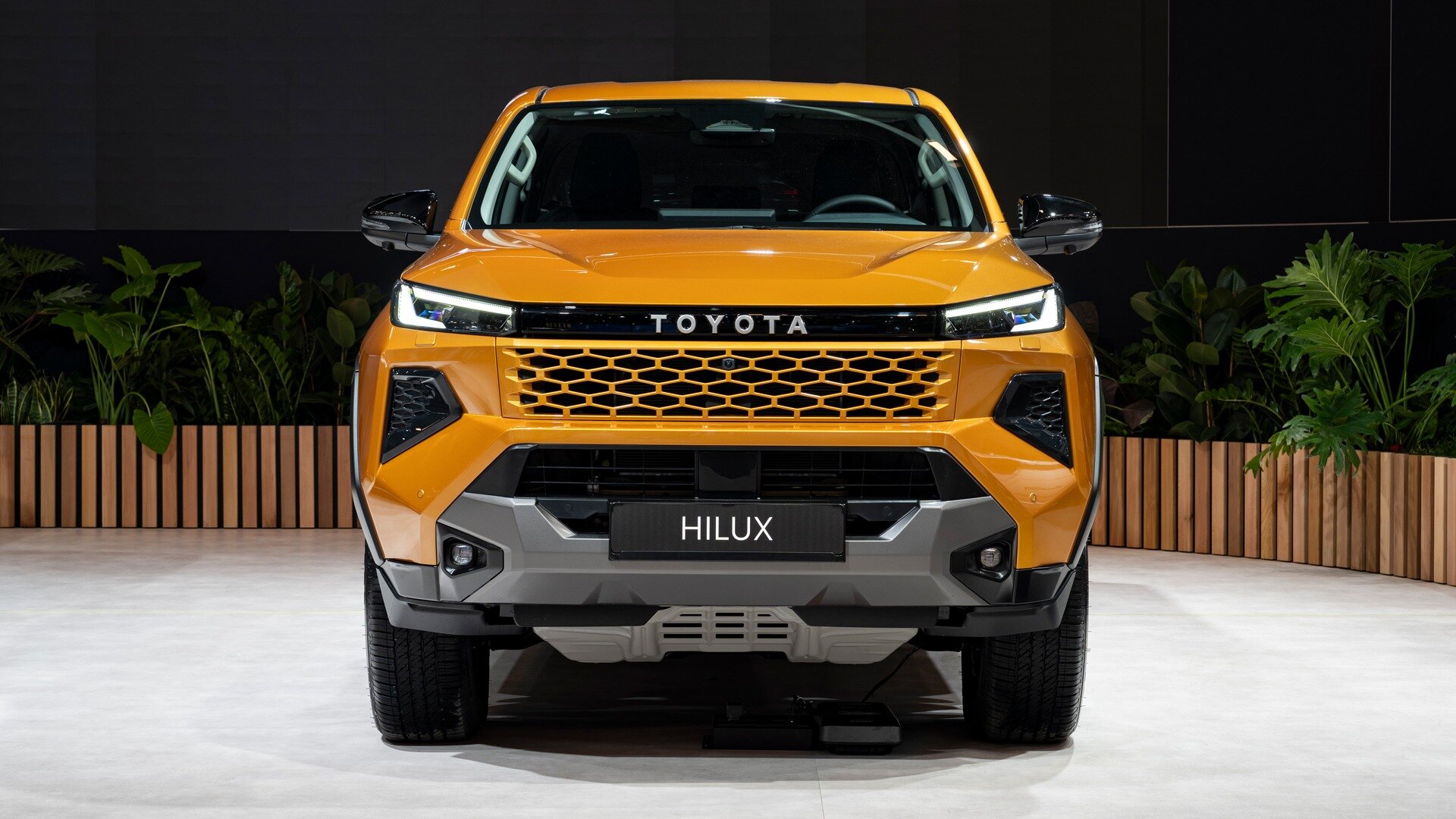 Toyota не хочет делать пикапы гибридными