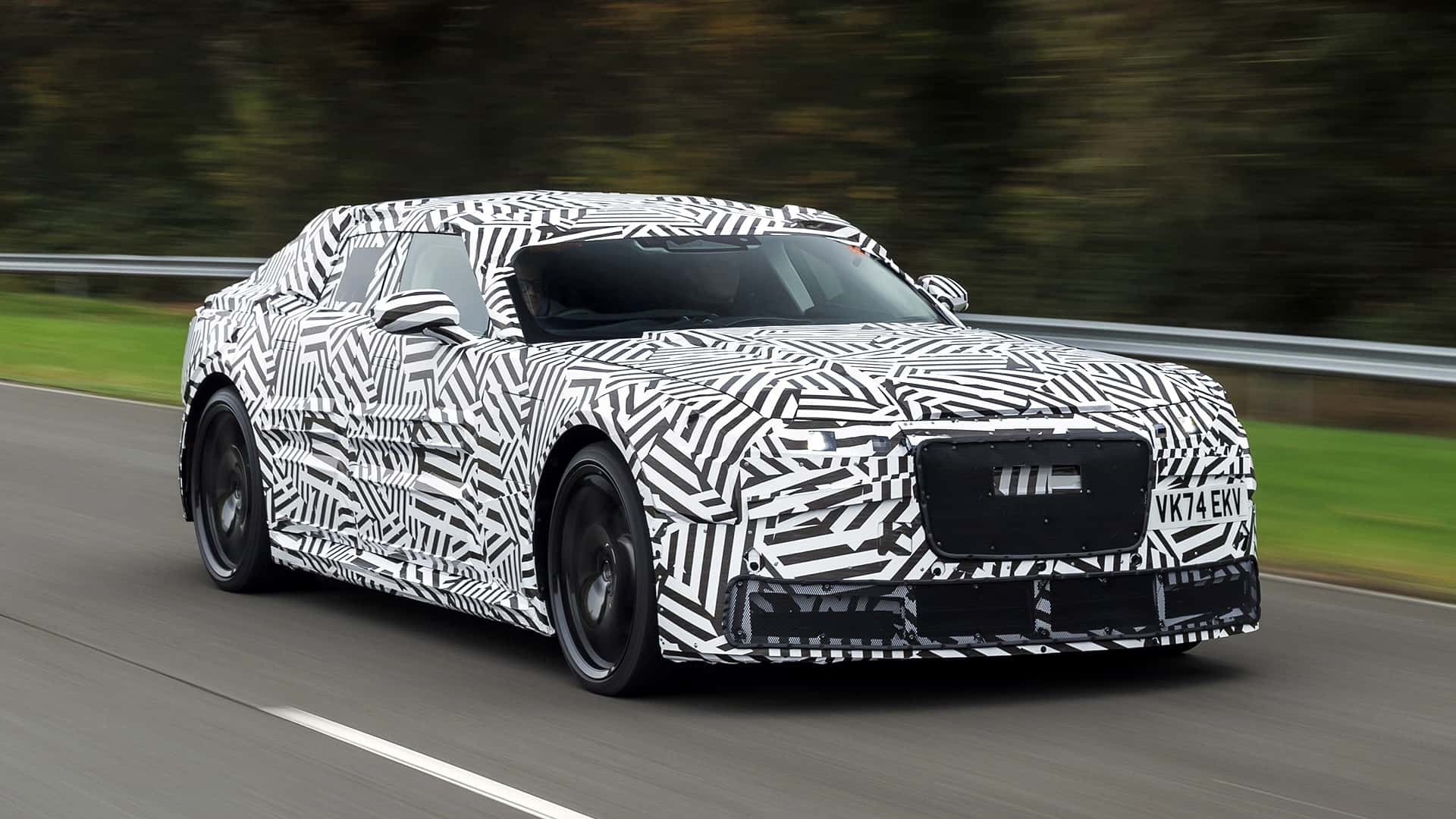 Появились фото большого и очень роскошного электроседана от Jaguar