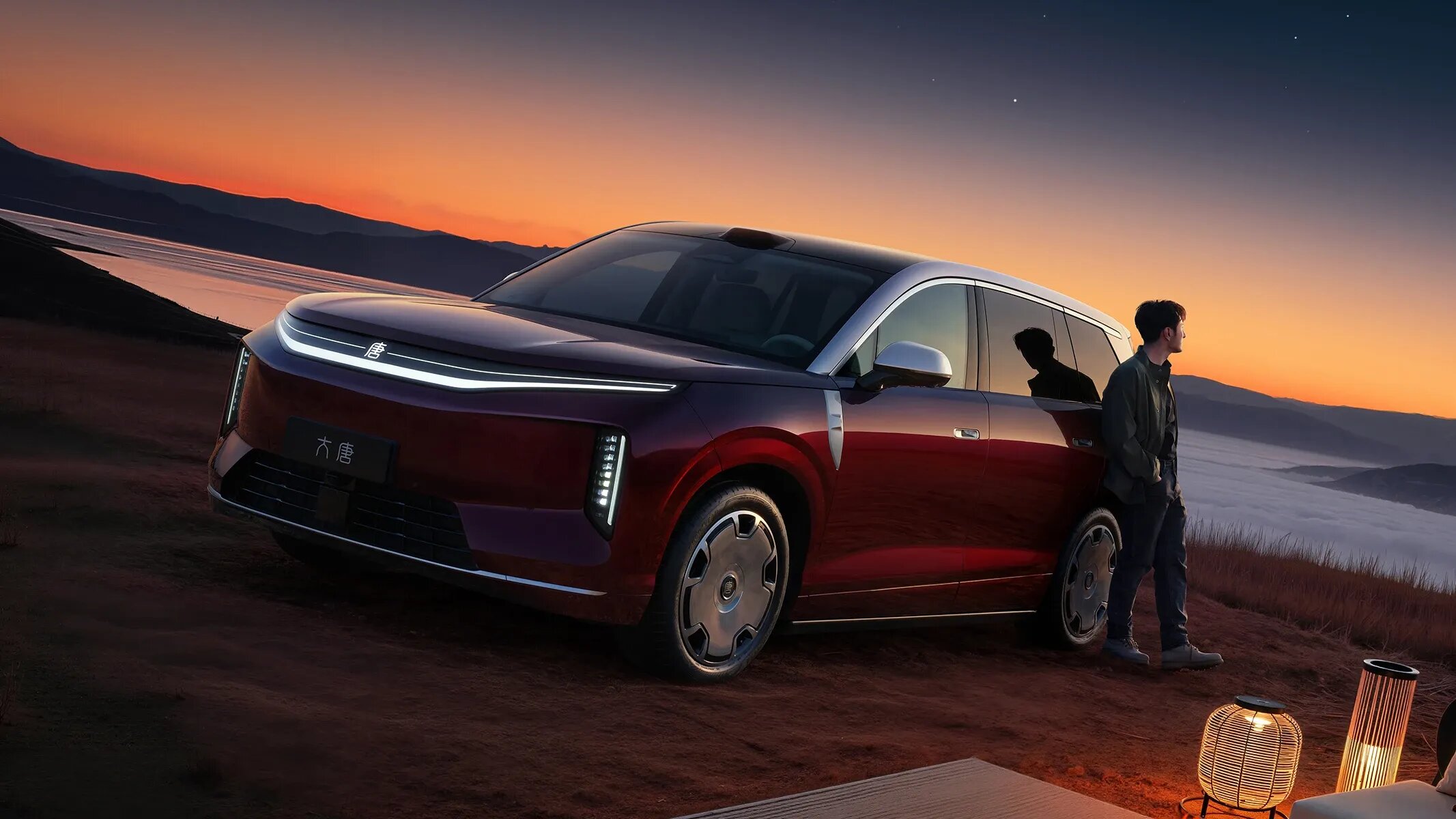 BYD запустил продажи флагманского кроссовера Datang с рекордным запасом хода