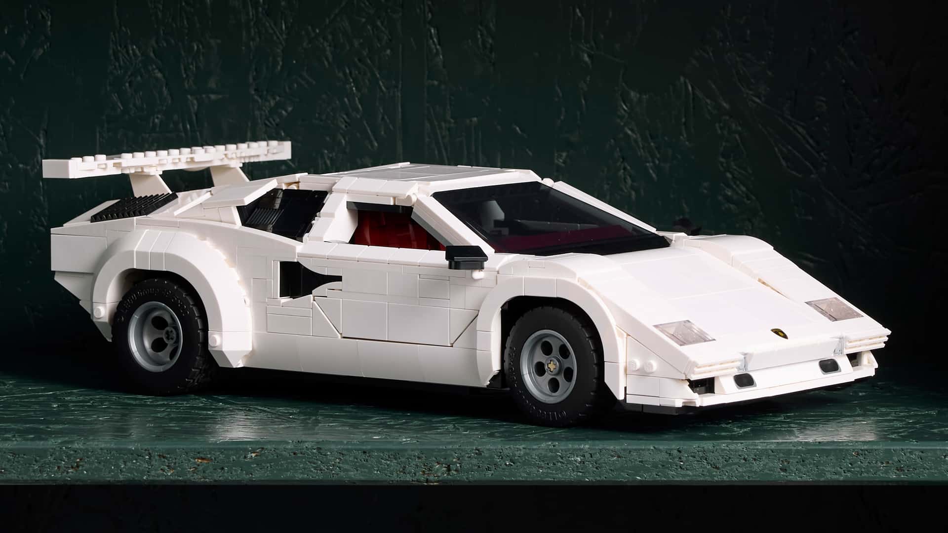 Суперкар Lamborghini Countach стал конструктором Lego за 180 долларов
