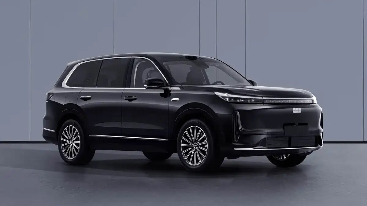 Большой Geely Galaxy, который ждут в России, получит пятиместную версию