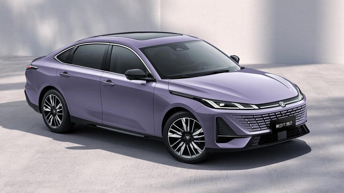 В Changan подтвердили появление Eado Max в России