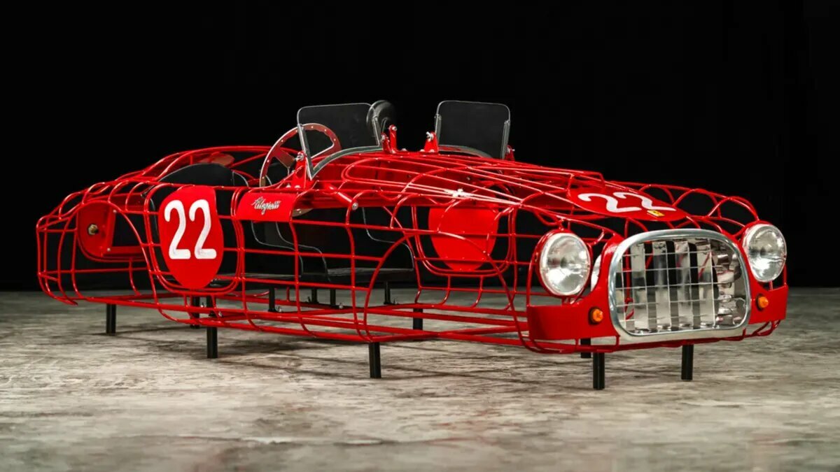 За скульптуру Ferrari 166 MM на торгах предложили только 5000 долларов