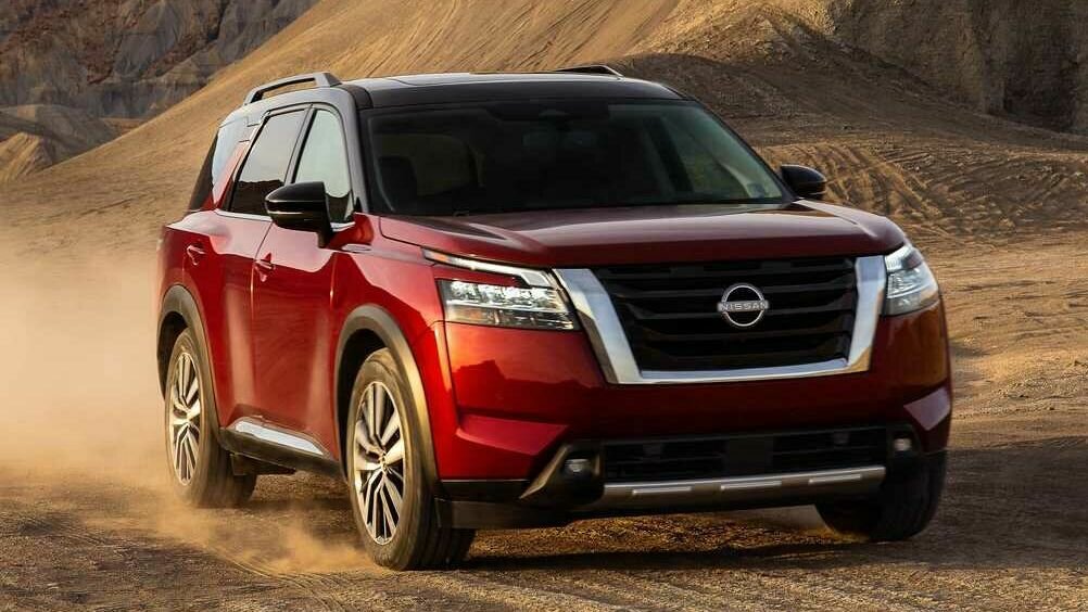 Названы цены на новый Nissan Pathfinder для России: четыре комплектации и один мотор