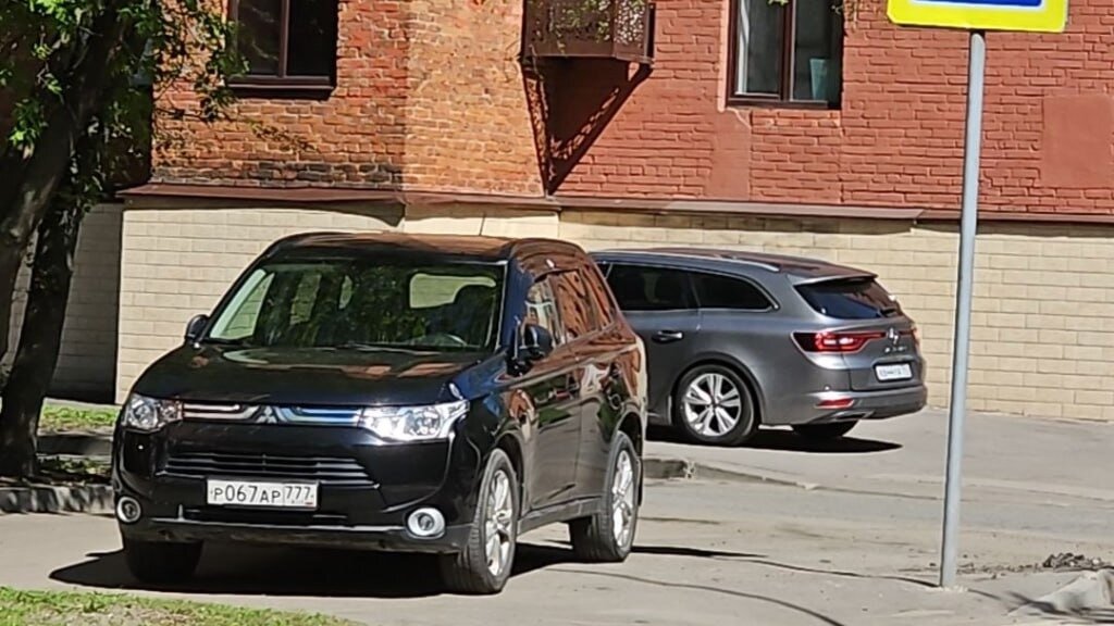 В Москве на треть сократилось число случаев парковки на тротуарах