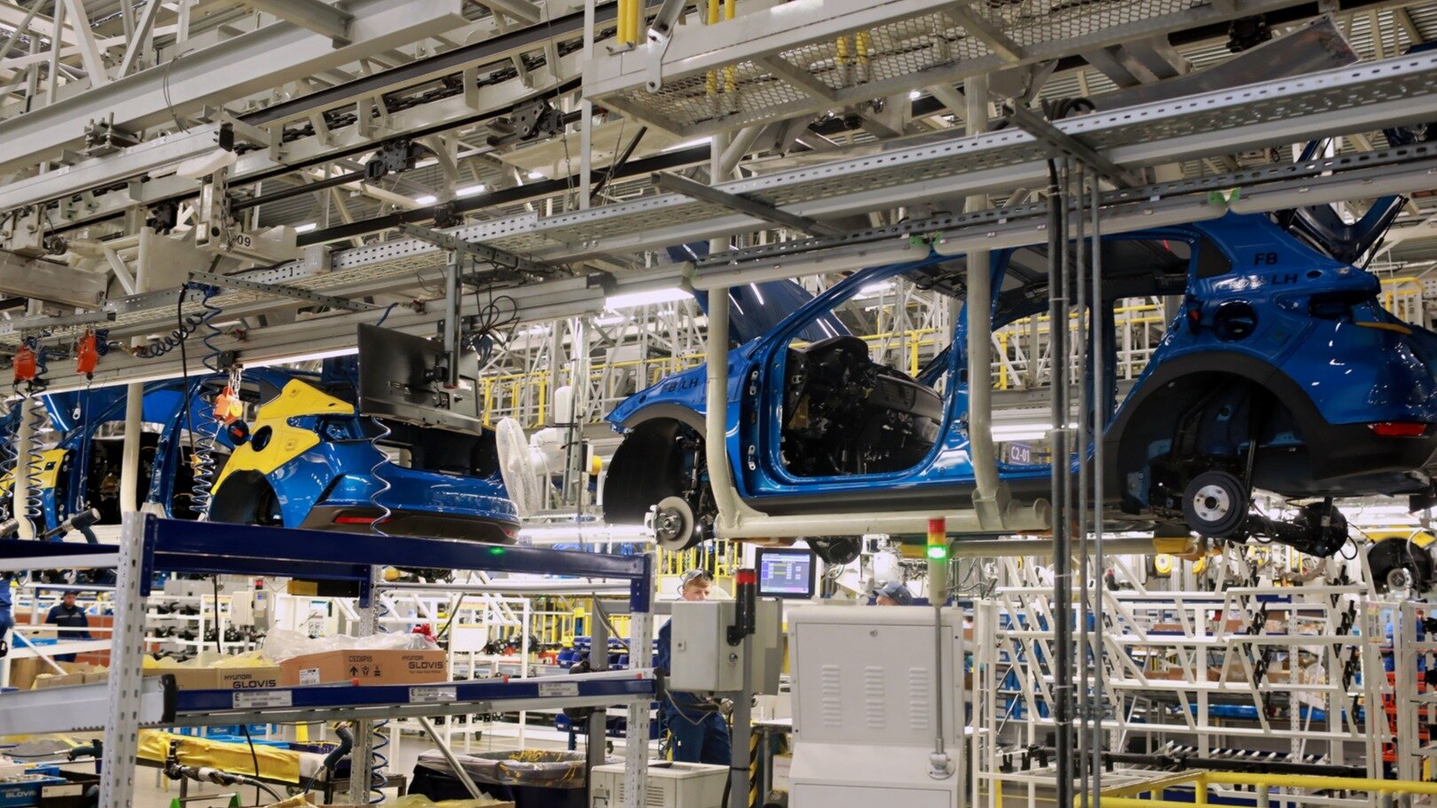 Компания Hyundai опровергла, что продолжает собирать автомобили в России