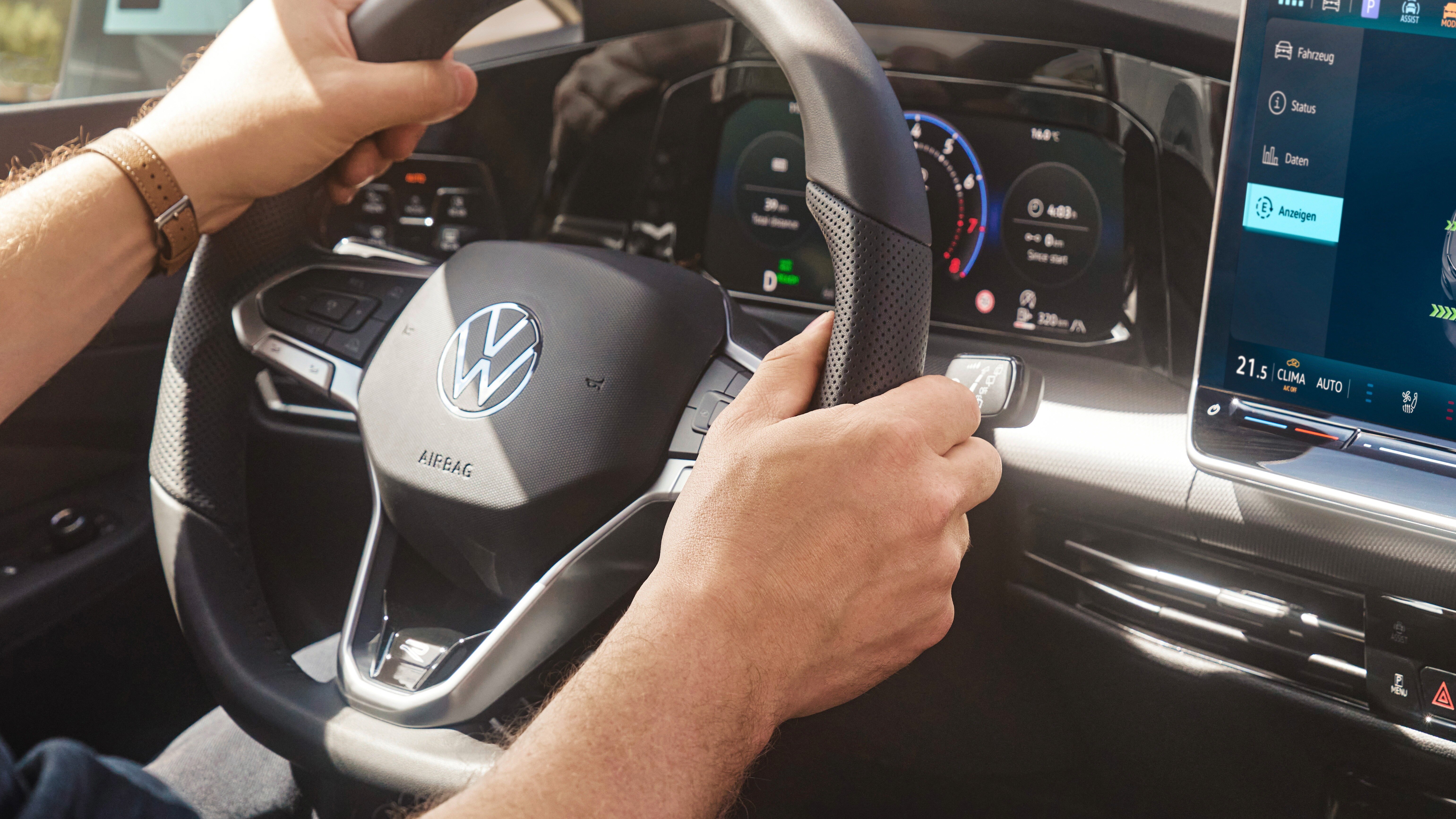 Volkswagen разработал встроенный в руль антистресс