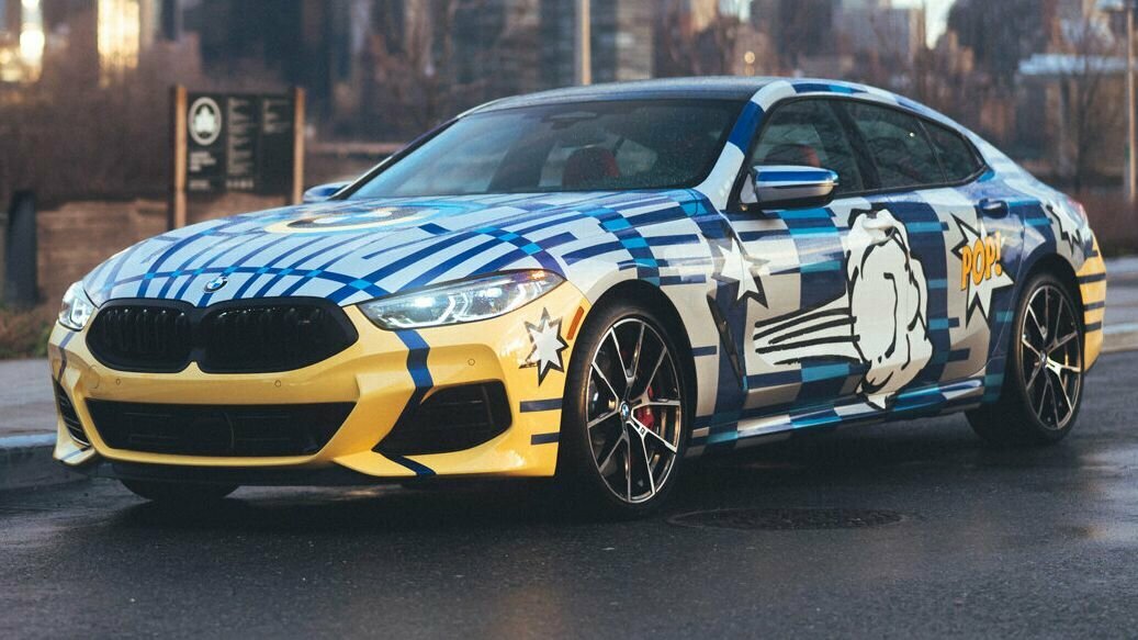 BMW 8 серии с комиксами на кузове продали впятеро дороже обычного седана