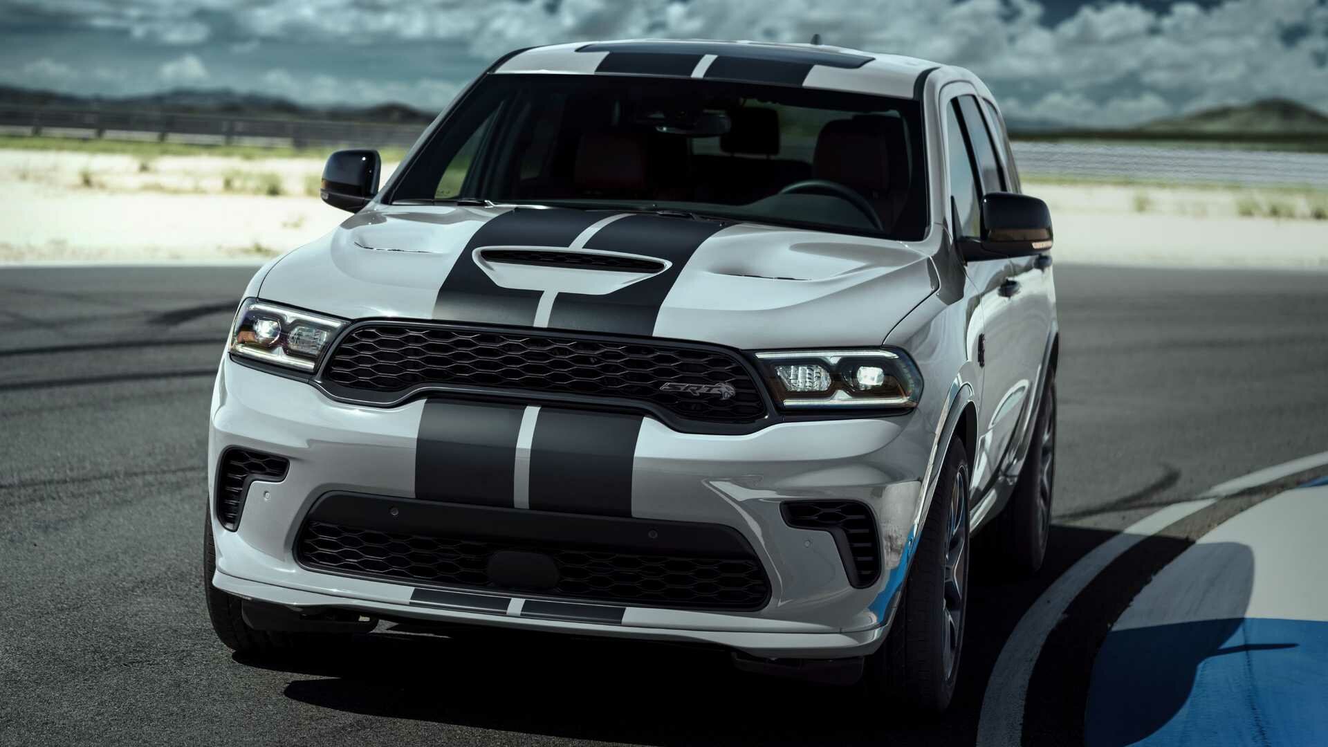 Американцы решили засудить Dodge из-за 720-сильного Durango SRT Hellcat