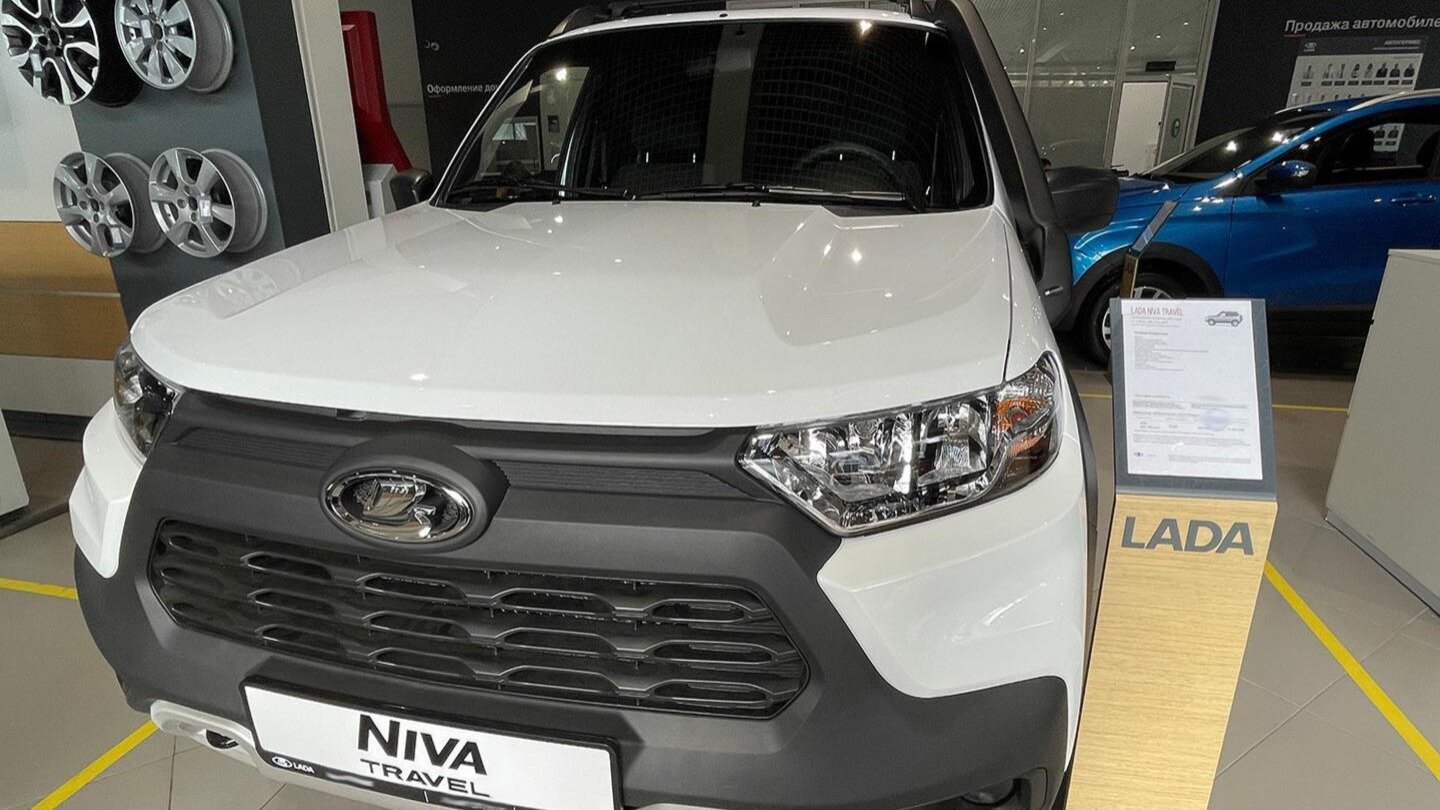 Раскрыта реальная стоимость «антикризисной» Lada Niva Travel в дилерских центрах