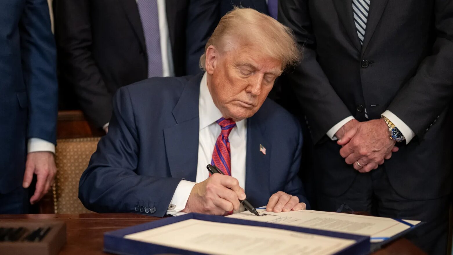 Трамп снизит пошлины на ввоз автомобилей из Европы