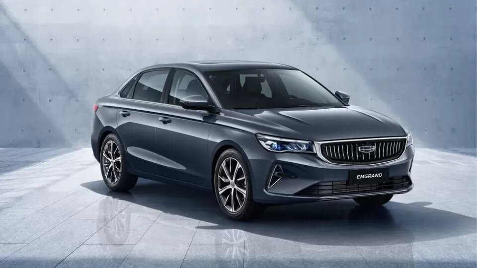 Российский Geely Emgrand получит «автомат» и появится уже осенью