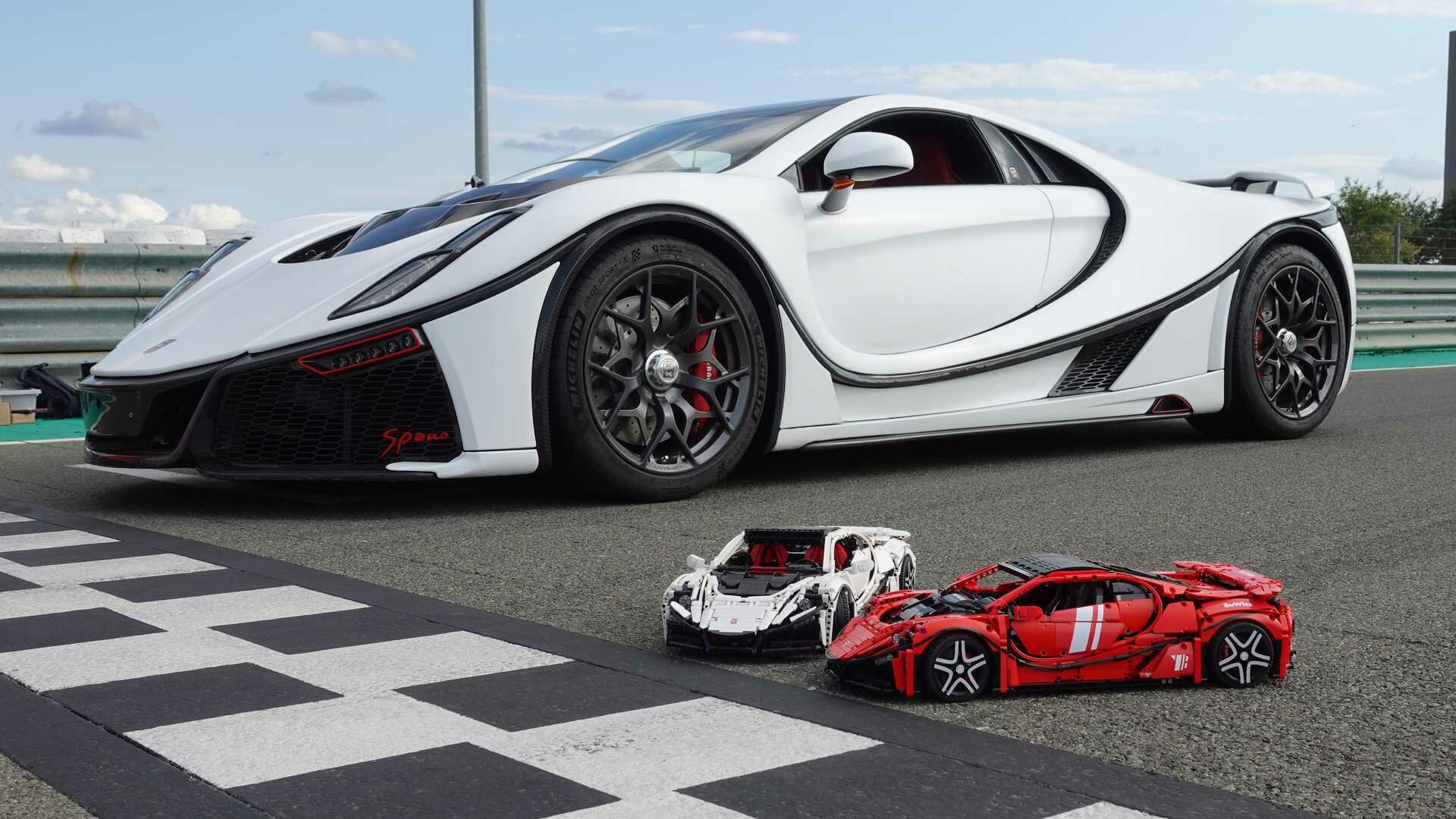 Копия суперкара GTA Spano из кирпичиков Lego стала быстрейшей моделью в мире