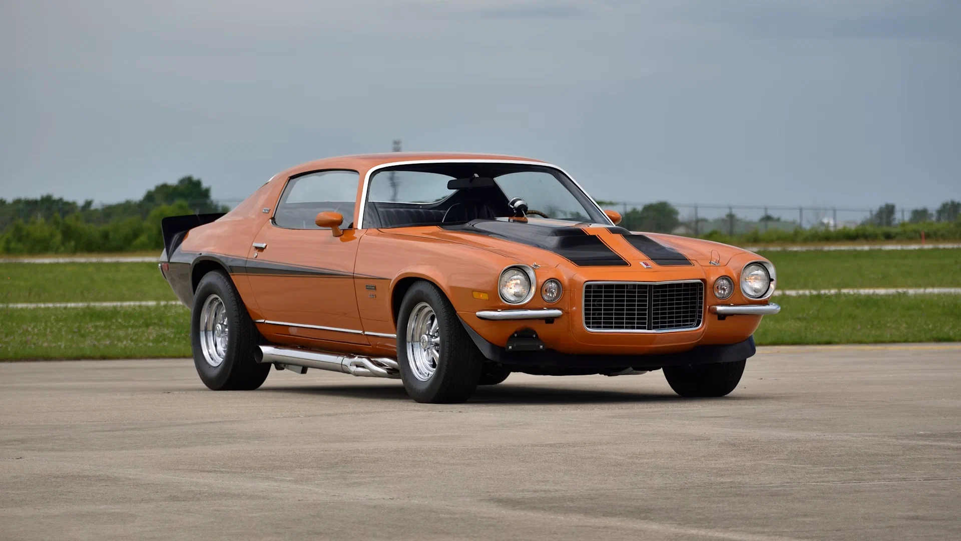 Сверхмощный Chevrolet Camaro из 1970-х уйдёт с молотка