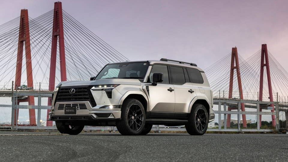 Специалисты по шоссейным гонкам доработали внедорожник Lexus