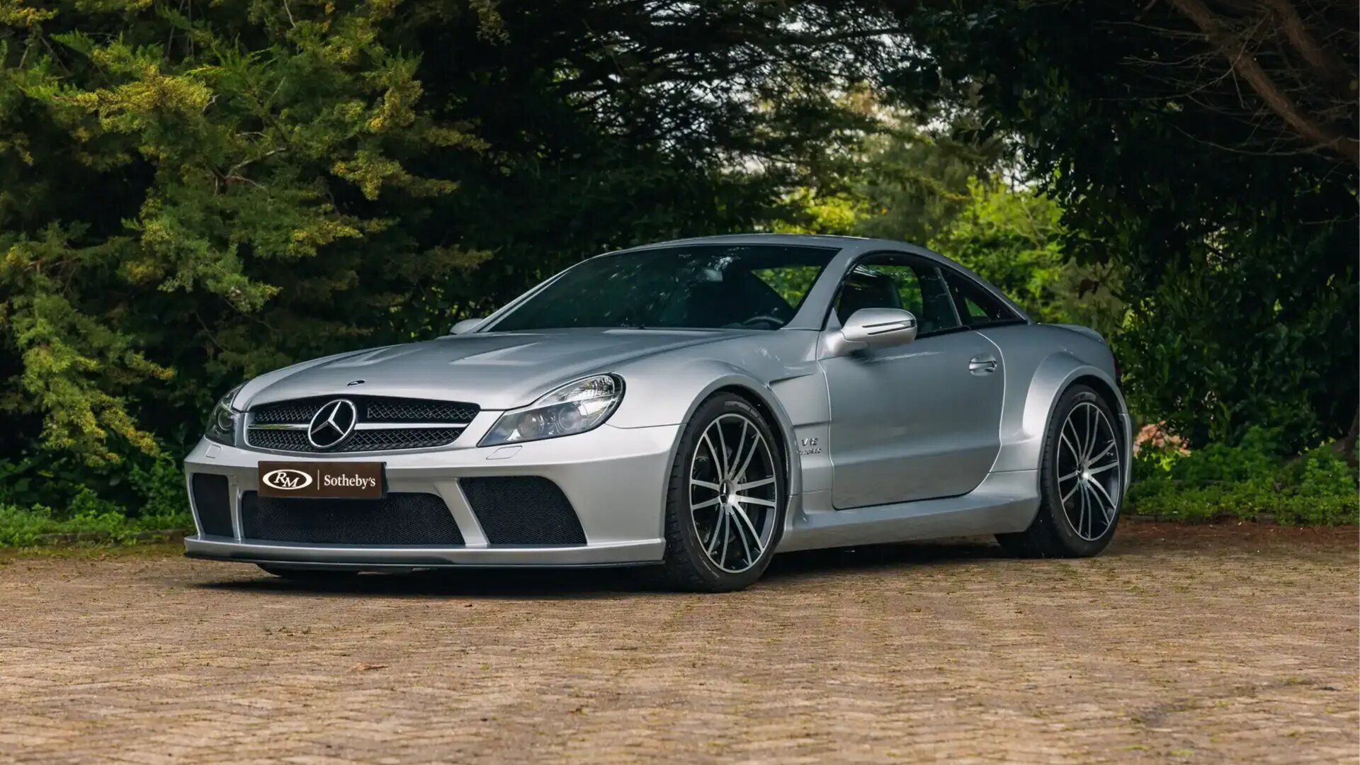 С молотка уйдёт редкий Mercedes-Benz SL 65 AMG Black Series с мизерным пробегом
