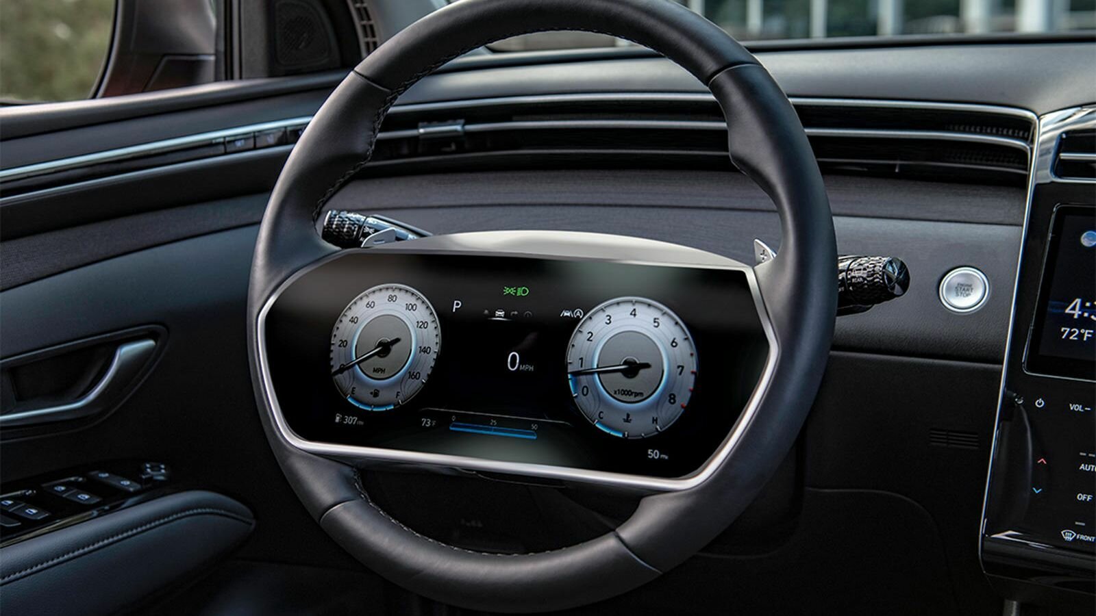 У будущих моделей Hyundai может появиться руль с большим дисплеем — в роли приборной панели